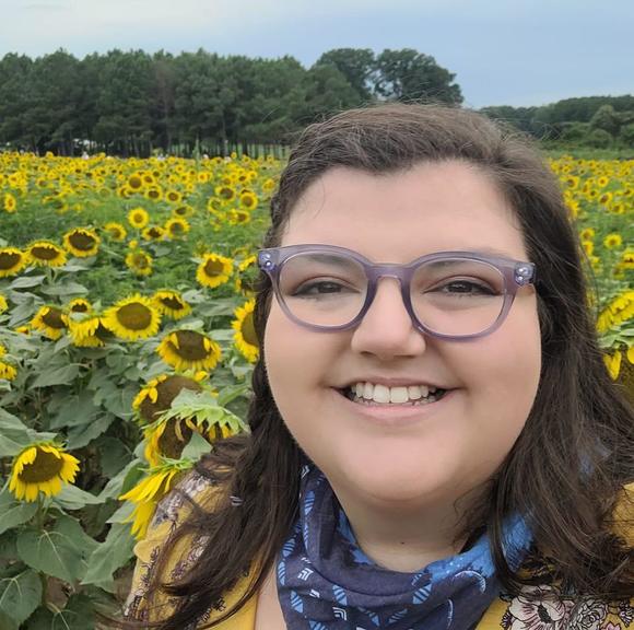 Meet your Posher, Emily - Picture 1 of 1